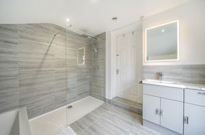 Bathroom angle 2- click for photo gallery